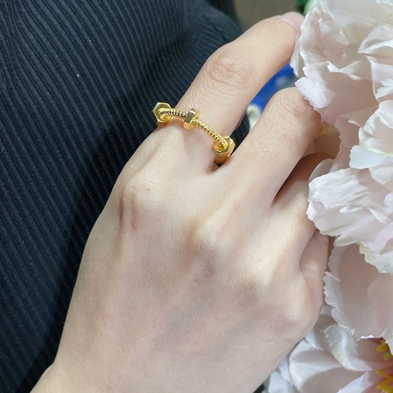 Ca*t*er rings